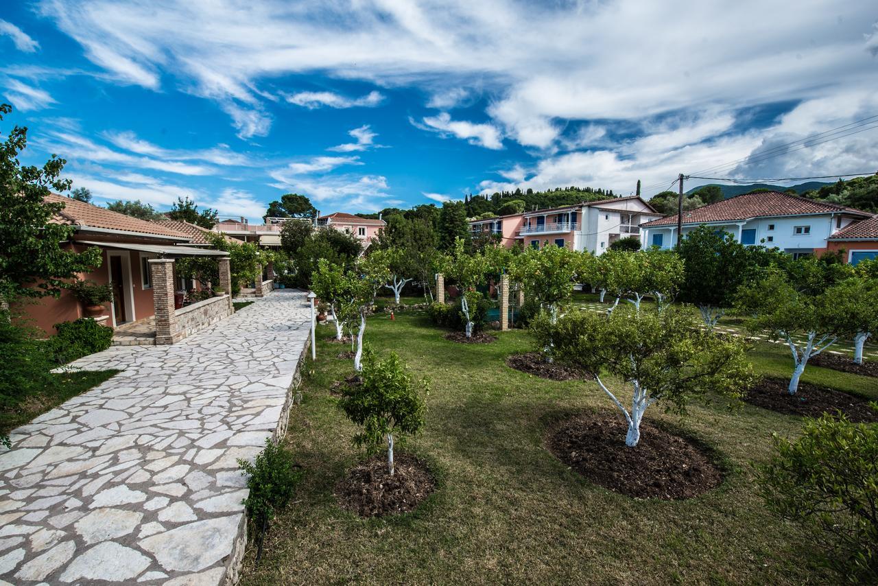 Lemon Garden Apartments Lygia  Luaran gambar